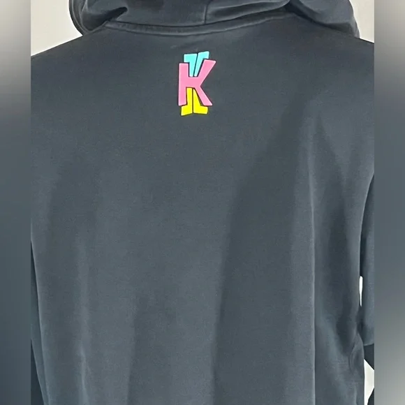 Nike Standard Issue Kyrie Irving SpongeBob Dri-Fit Hoodie - Picture 7 of 11